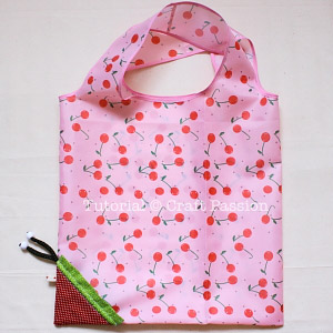 grocery bag with strawberry drawstring bag