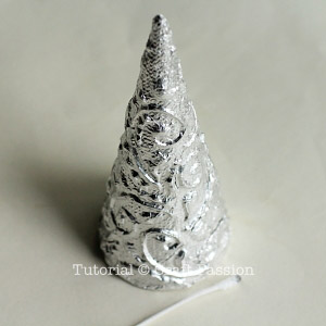 foil relief christmas tree