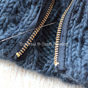 how to add zipper to knit edge