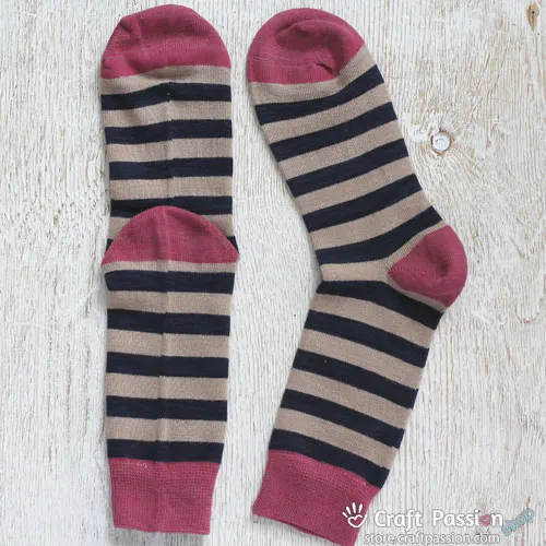 Khaki Dark Blue Melon Red Stripes Cotton Socks