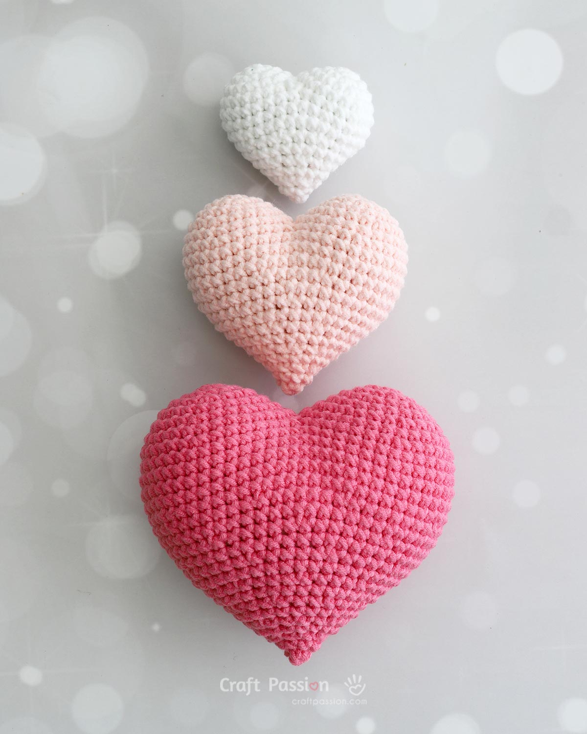3 sizes amigurumi heart crochet patterns Finished puffy heart amigurumi in small medium and large sizes