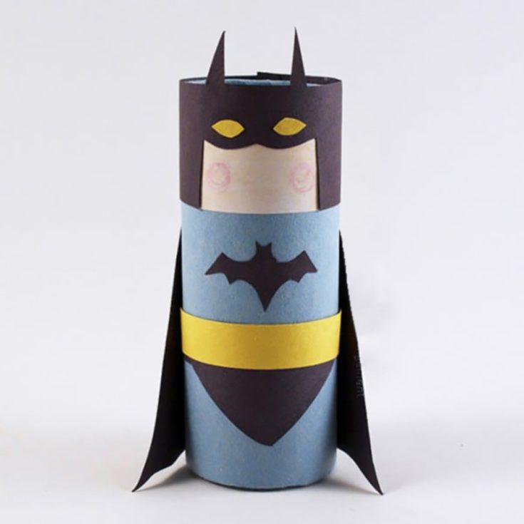 Kids are going to love this paper roll craft especially if they are Batman fans. This craft is perfect for kids as they can engage in imaginative play with superheroes and villains. Encourage them to get creative and design their very own villains to fight with Batman.