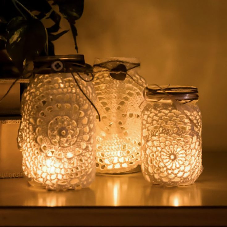 Another hit when it comes to jar crafts. Amanda from Crafts By Amanda lets us in on her secrets to make these rustic jars that serve as a light source. They make it suitable for any intimate setting.