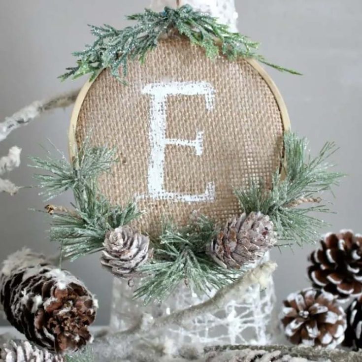 Personalized burlap embroidery hoop ornaments can be thoughtful gifts or themed decorations for a birthday party, baby shower or any festivities! Decorate the embroidery hoop with seasonal accents to your liking.