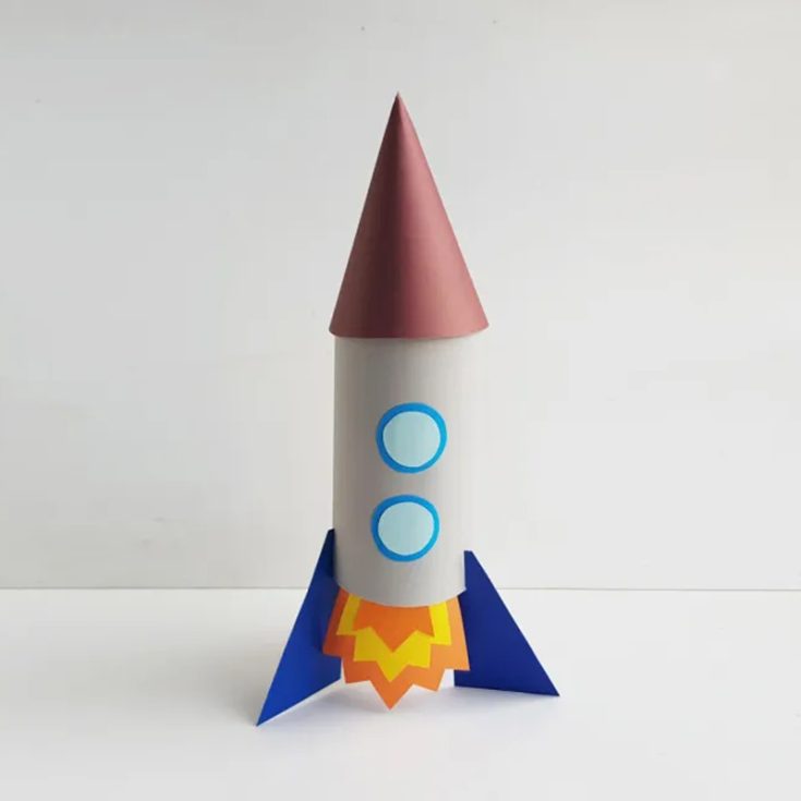 Ready for takeoff? You better be after crafting this simple and fun toilet paper roll rocket! Follow this simple step-by-step guide to craft your very own space rocket and start exploring Mars!