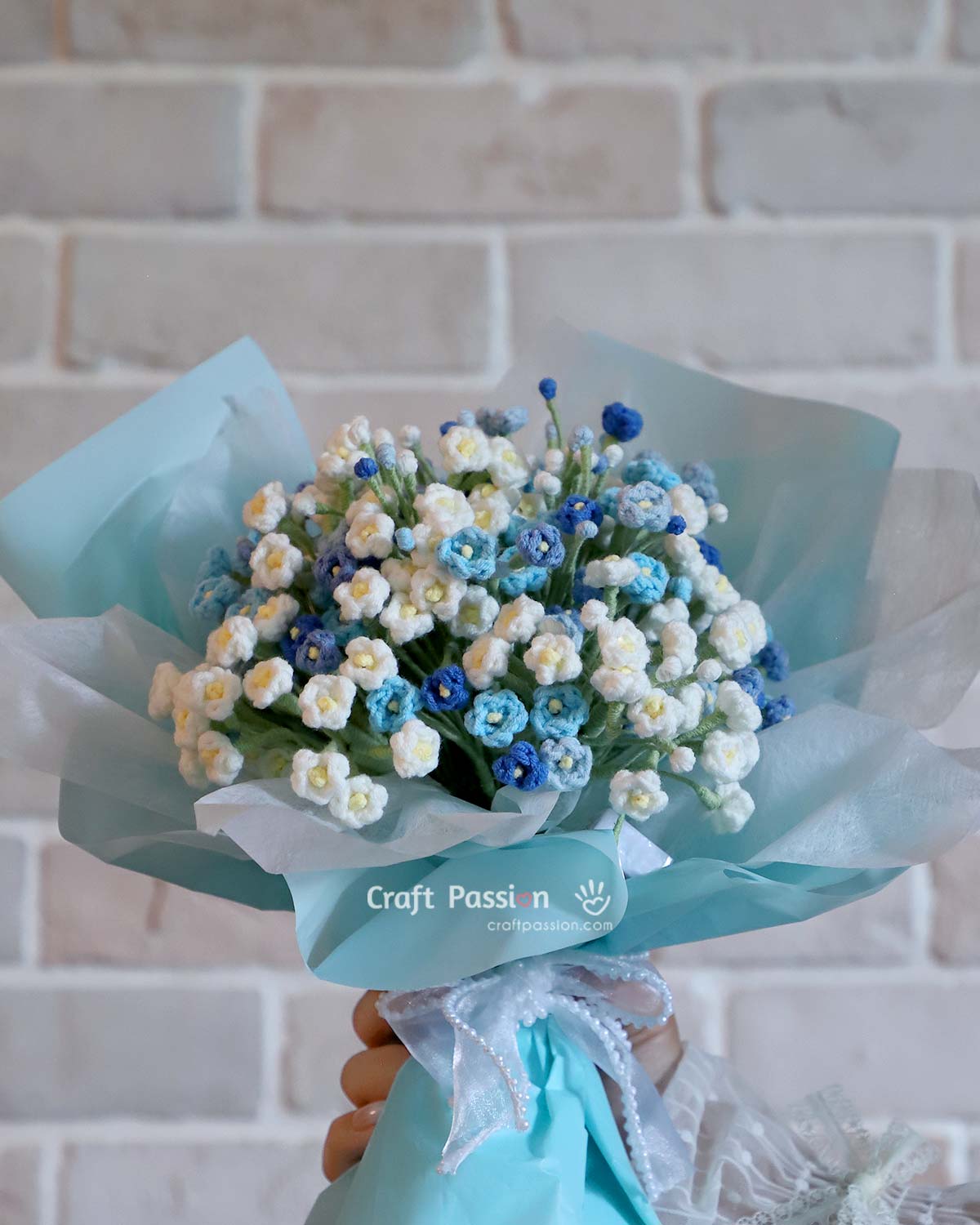 blue baby breath crochet flower bouquet blue and white crochet Baby's Breath flower bouquet
