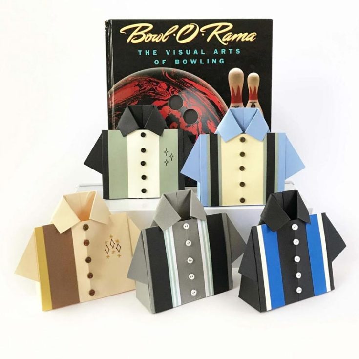 Turn this Father&rsquo;s Day into a scavenger hunt by creating these adorable bowling shirt origami treat boxes. Like egg hunts, these treat boxes are scattered around the house to leave delicious surprises for him to discover. Have a blast on this significant day with a fun gift hunt for Dad.&nbsp;