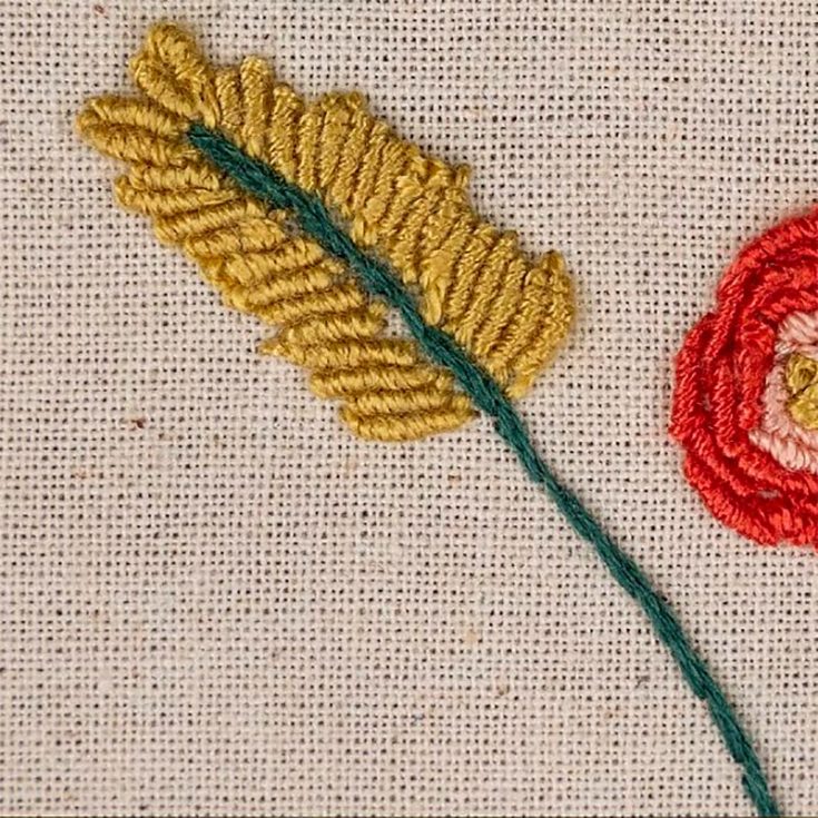 Although Bullion knots can be a little tricky and challenging on your first few attempts, they are amazing at creating texture and beautiful flowers
