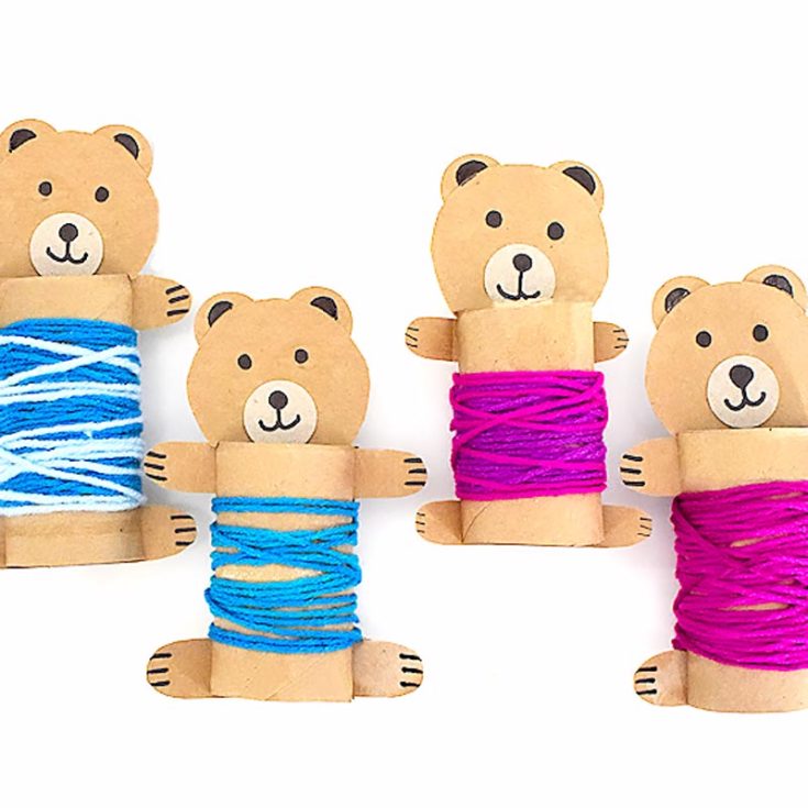Create cuddly bears with this cozy yarn-wrapped craft! These cardboard tube bears are perfect for storing your yarn for knitting or crocheting projects, or they could simply be just a cuddly companion for your little ones&rsquo; playtime.