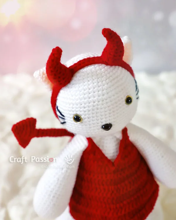 crochet devil horns for amigurumi