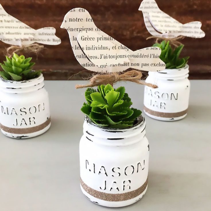 Ever dabbled with chalk paint? Try it out for the first time if you haven't with this tutorial! Learn as Shelly Hickox teaches us how to make one with an unwanted jar. Not to mention the cute little birdy on top!