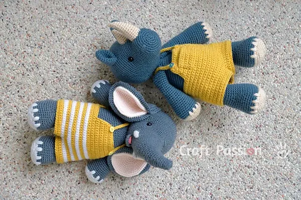 crochet clothes for stuffed animal