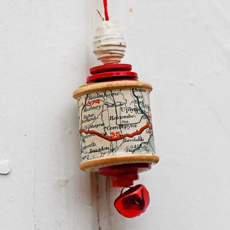 Enough with our crafts, let us kick it off with these Dictionary Christmas decorations! Get real nerdy with this one as you will have friends and family trying to read off these ornaments! Just kidding, try them out for yourselves and you will see!