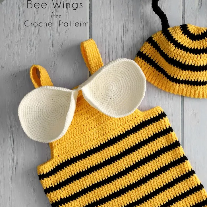 Adorable crochet bee wings for babies! Free pattern with photo tutorial, 4 sizes + fastener. Part of the bee costume set with matching romper & hat.