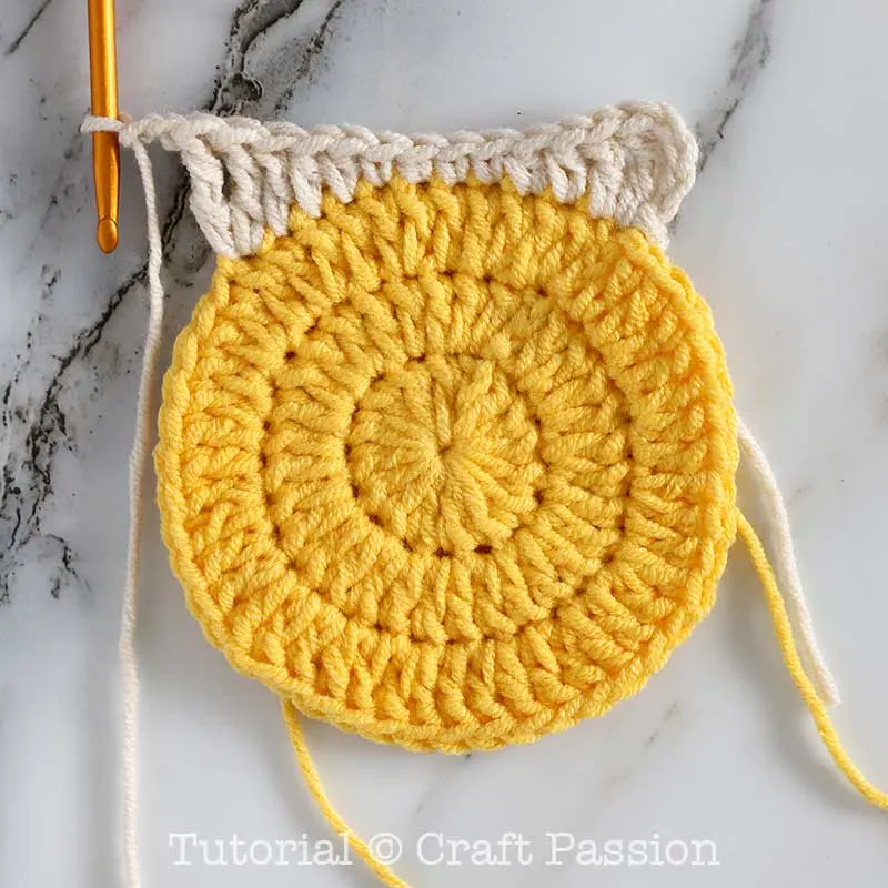 crochet circle granny square