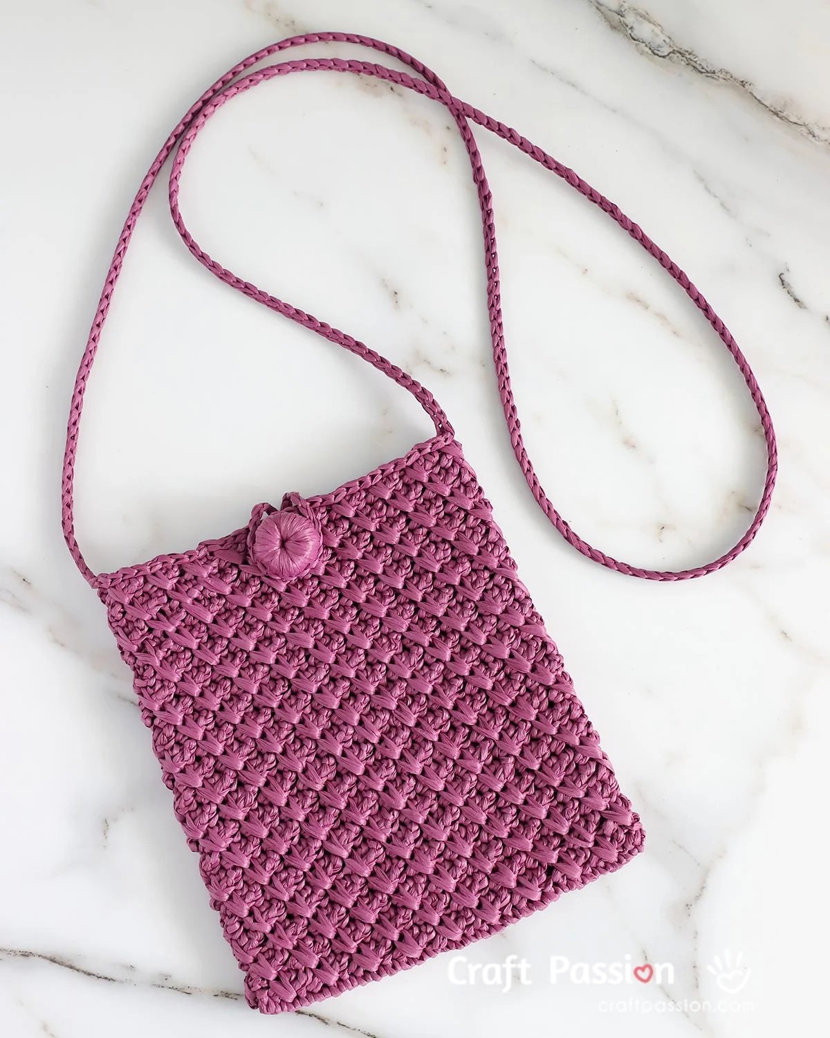 crossbody bag crochet pattern crochet crossbody bag with slanted cable stitch, free pattern