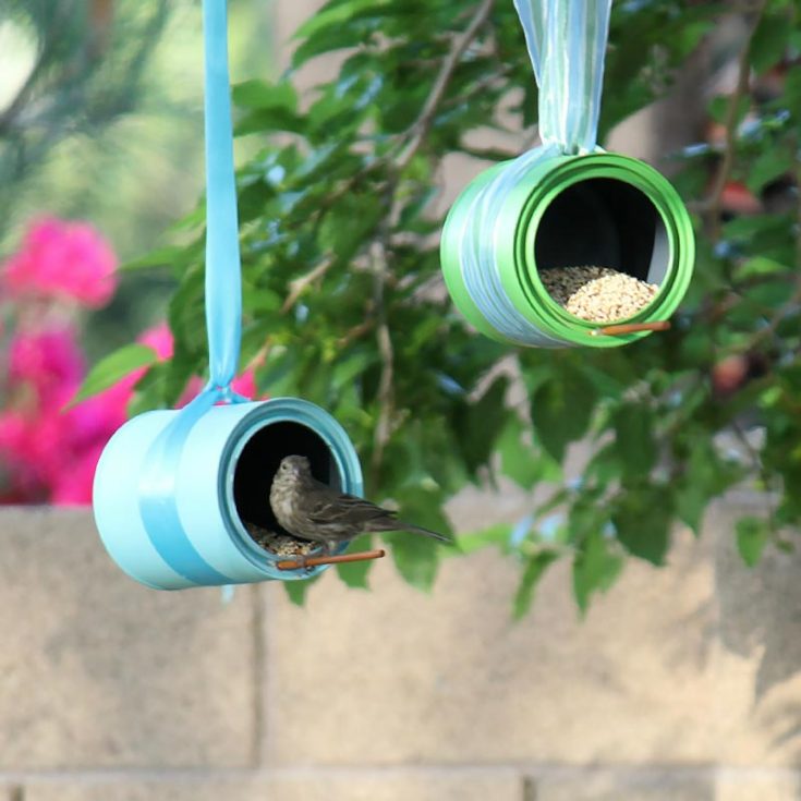 As a bird lover, this design is a must-have if you love these adorable fur creatures. Expand your backyard decor into a bird banquet with this simple DIY bird feeder project to give back to nature. Grab some seeds, crafting supplies, and a glass of your favorite cold beverage as you let your creativity shine.