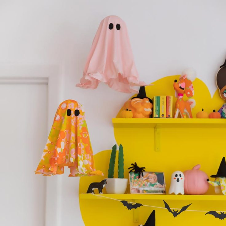 Turn your house into a ghost wonderland with these vibrant Halloween props! You can create adorable and inviting spirits that won't haunt your house but dance in the air! Try it out!
