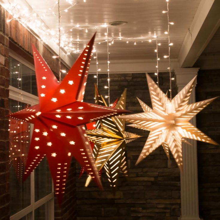 This makes good paper Christmas decorations. Buy these stars online or make them from scratch using any kind of paper you can find! Not only do they serve a functional purpose but also an aesthetic purpose!