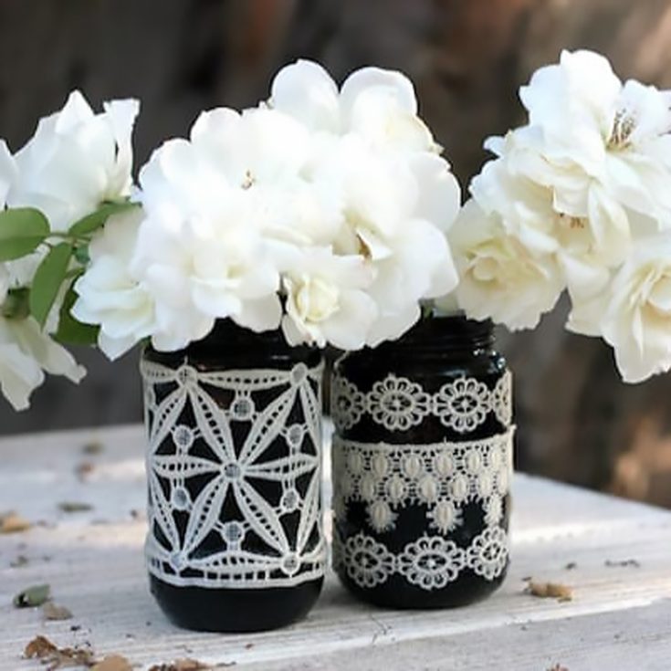 Running short on time but still want to make a decoration that will 'Wow' your friends and family? Try these Lace Jars out with beautiful patterns on their midnight black bodies. Add flowers of a different color to create an amazing contrast!
