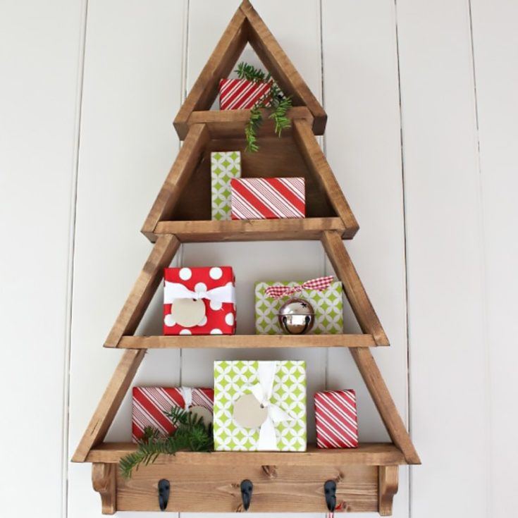 Here is another shelf idea. Make this Tree Shelf and accompany it with the Snowflake Shelf. Truly immerse yourself in the Christmas story with these beautiful crafts! Try it!