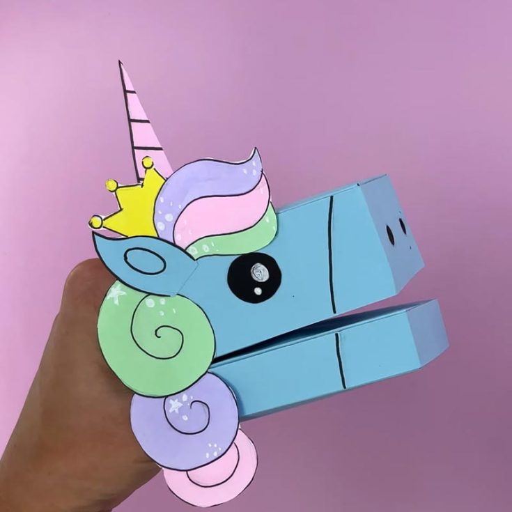 Besides making fabric puppets, you can also have a fun crafting session with your family by following this DIY Unicorn Paper Puppet tutorial! It's super fun to make, and you can accessorize and customize the unicorns however you'd like.