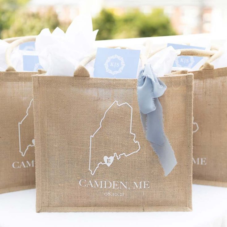 Consider creating burlap tote bags as wedding welcome gifts with the location and special date printed on them. They&rsquo;re not only rustic but also reusable! Fill them with local treats, a heartfelt note, and maybe some fun activities to enjoy during the special occasion.