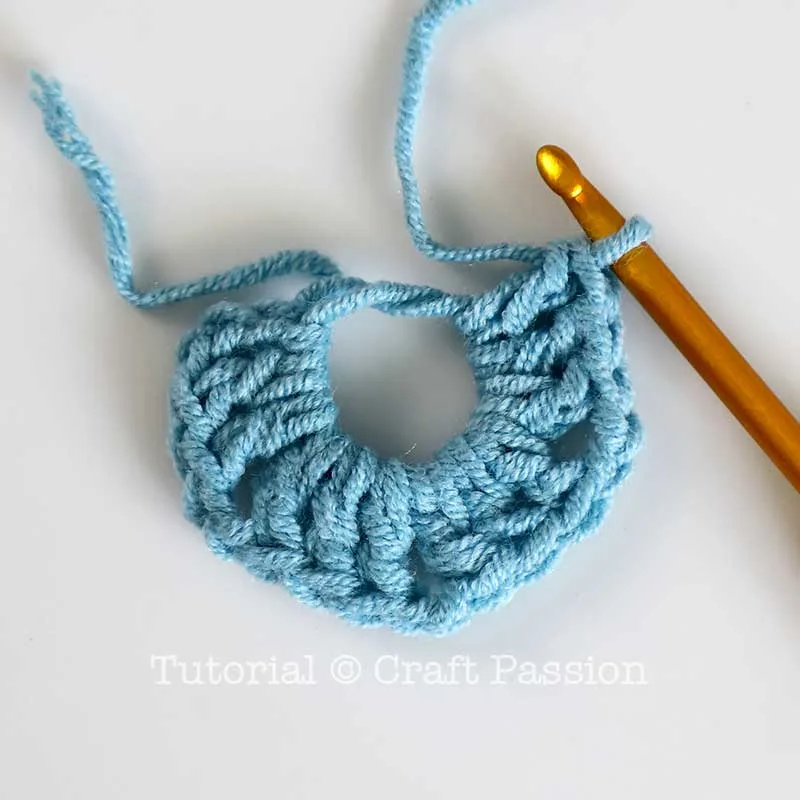 double crochet in magic ring