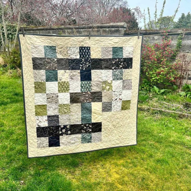 If you're seeking an easy-peasy scrap quilt design, then this is definitely your go-to. It's such an effortless pattern that you can complete this project in a week or so! Not to mention, it's also the perfect beginner quilt project that you can try, and it comes with a video tutorial. The finished quilt size is 46.5" x 46.5".