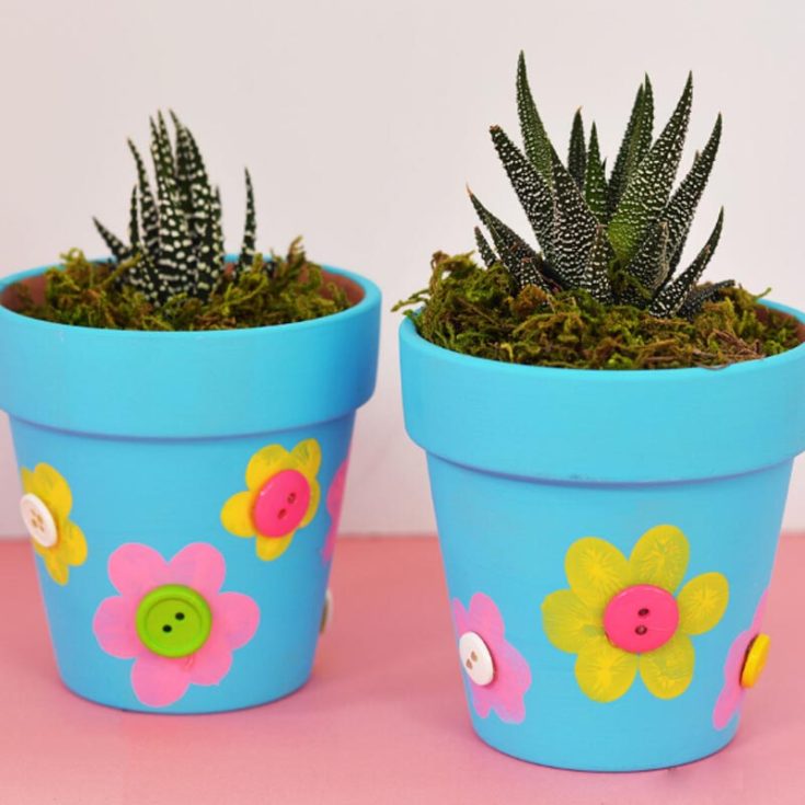 If your mom loves to garden, you can upcycle one or a few of her pots into this lovely gift! You can also accessorize them with buttons, sequins, and many more to turn a plain clay pot into a vibrant garden of memories. Make this Mother&rsquo;s Day unforgettable and special with this design that will surely plaster a big smile on her face.