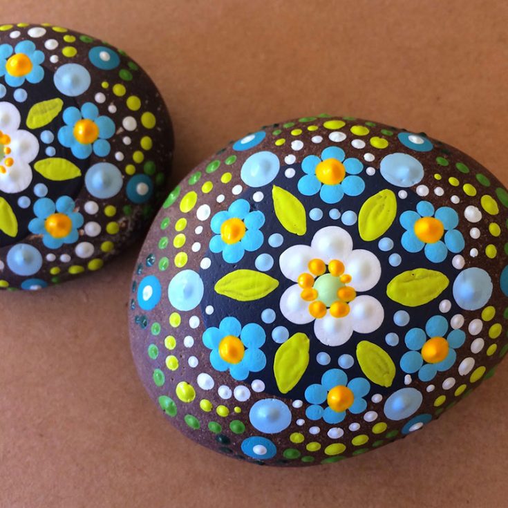How to make flower painted rocks