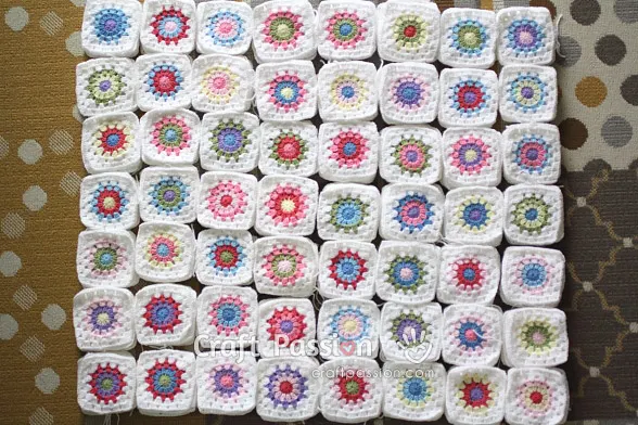crochet colorful granny square