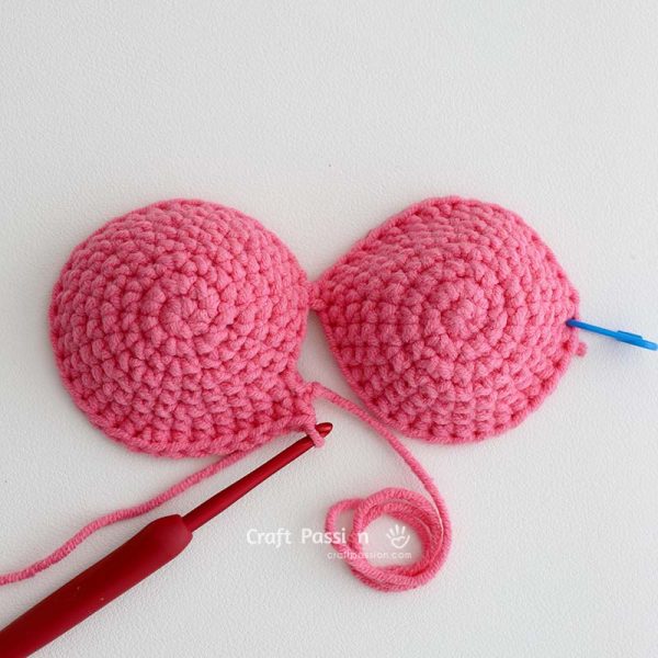 how to crochet plump heart 2 how to crochet amigurumi heart
Step 2: Join the Bumps