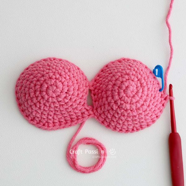 how to crochet plump heart 3 how to crochet amigurumi heart
Step 3: Complete the Joining Round