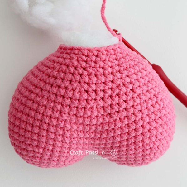 how to crochet plump heart 6 how to crochet amigurumi heart
Step 6: Stuff the Heart