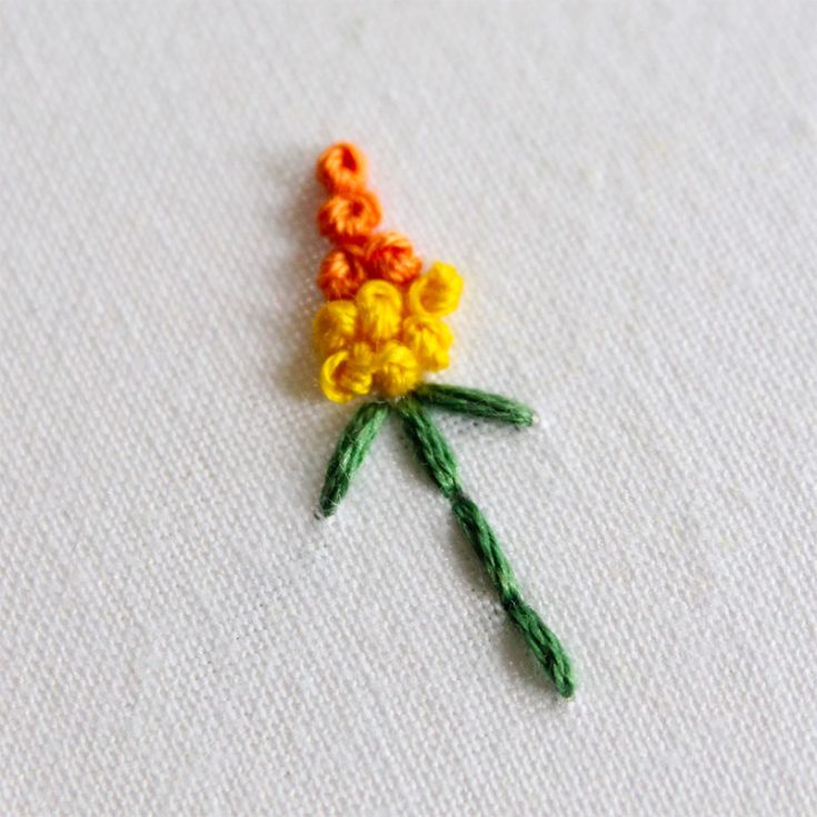 A French knot is easily one of the more harder stitches in this list. It is a great stitch for making small flowers or filling the centers of larger flowers. This tutorial gives tips on how to make learning a french knot much easier.