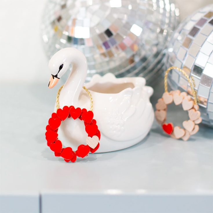 Who said wreaths were only for Christmas? Make these mini Valentine's heart wreaths to sprinkle all over your home, for true love is in the air spirit!
