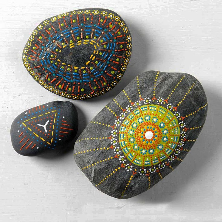 mandala painted rock ideas