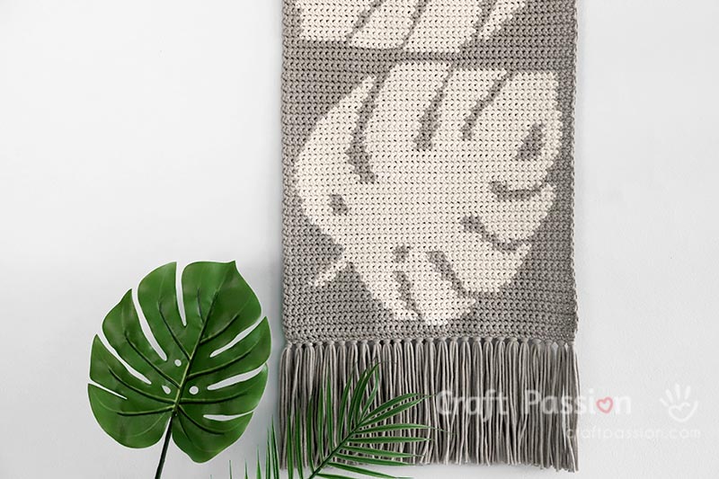 Monstera Leaf Crochet Wall Hanging Pattern