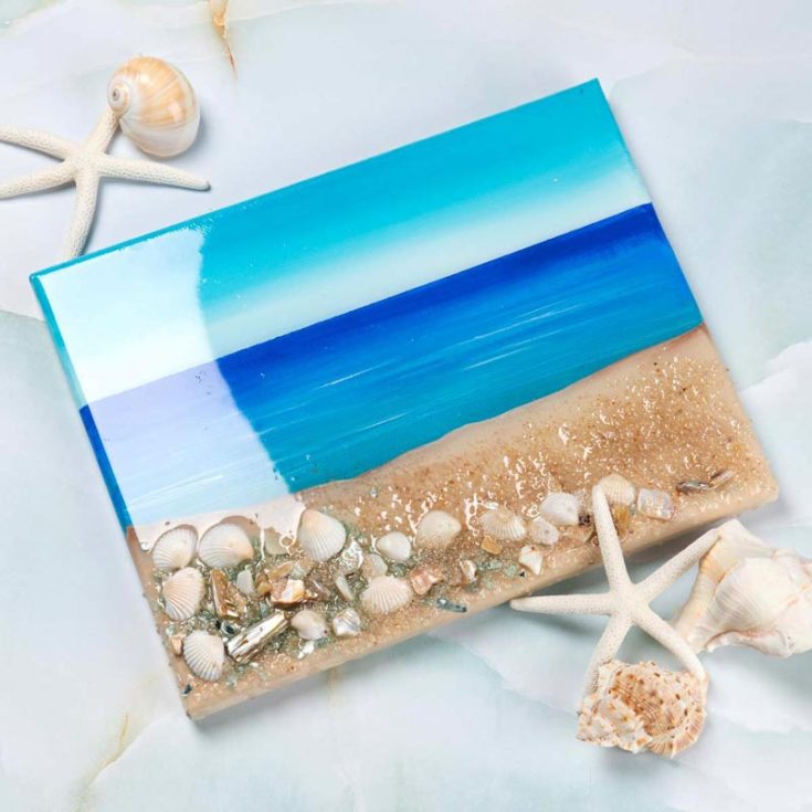 Resin is an excellent element that mimics waves' flowy, watery form. Hence, it can also be used to create ocean-inspired artwork for your summer d&eacute;cor.