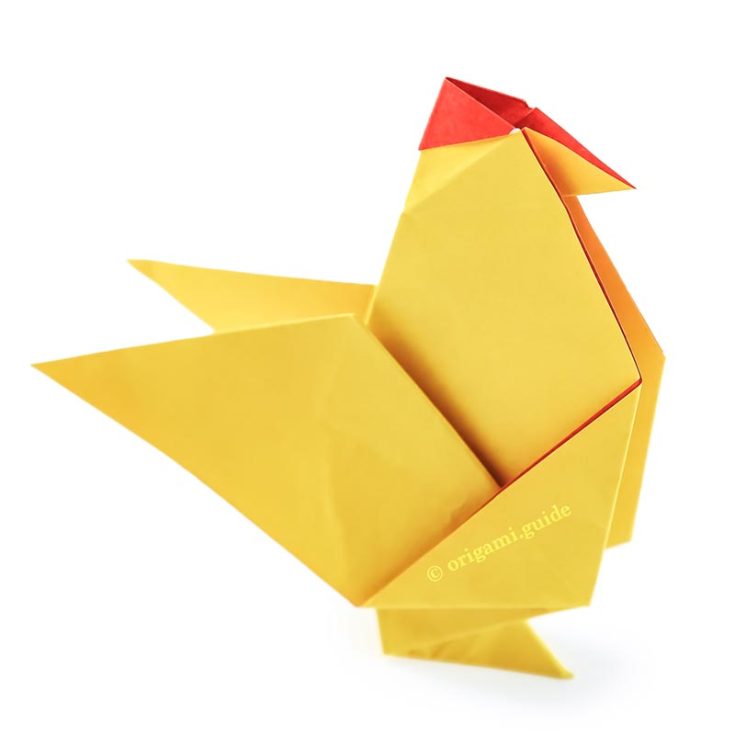 Bawk bawk! How about this origami chicken? The details are just amazing! With simple and clear step-by-step instructions, you'll be able to make it in no time! Remember to use two-tone origami for the best results!