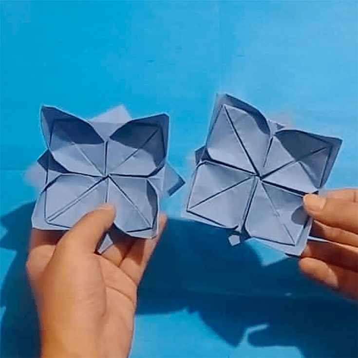 Another easy origami flower would be this origami lotus flower. Simple yet beautiful.