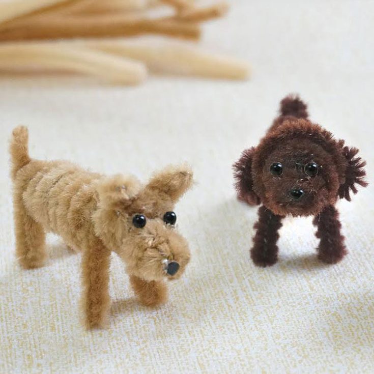 This easy-to-make craft is great, especially if you love dogs! Twist some pipe cleaners and add some beads to create a lovable dog figure, complete with floppy ears and a tail. Follow this step-by-step tutorial on how to craft these furry companions.