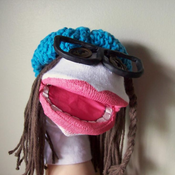 If you're looking for a fun birthday present to gift your sister, you should definitely try making this adorable sock puppet! The best part about this craft is that you can customize the puppet's accessories and color to fit your sister's attire. How cute is that?