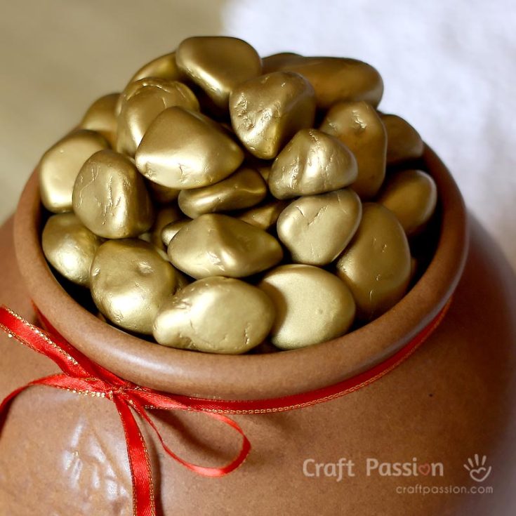 Though these were made for Chinese New Year, you can also make this to invite our leprechaun friend for this significant day. These faux gold nuggets are simply irresistible to craft, and the tools needed are common household items. How cute is that!&nbsp;