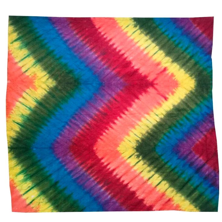 The zig-zag is also a beginner-friendly tie-dye pattern. It creates colors that align in the shape of 'Z' all the way across the shirt.