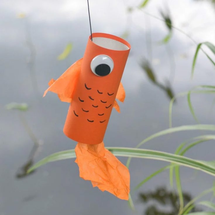 Check out this cool toilet roll fish! Follow this simple guide to start crafting your own. You can even attach magnets to the inside of their mouths and craft a makeshift magnetic fishing rod with a paper clip and string to make your very own fishing game!