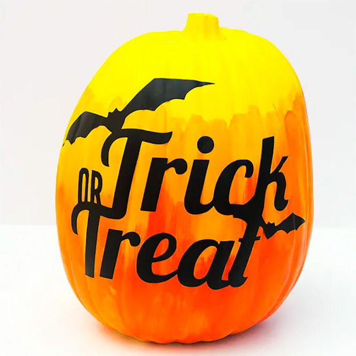 For Halloween pumpkin ideas, painting them with Halloween themes is definitely a great idea! Such as this ombre Trick or Treat pumpkin. Use a bigger pumpkin so the words can fit in clearly.